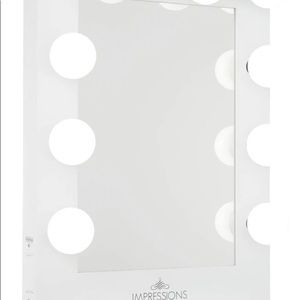 Hollywood vanity mirror